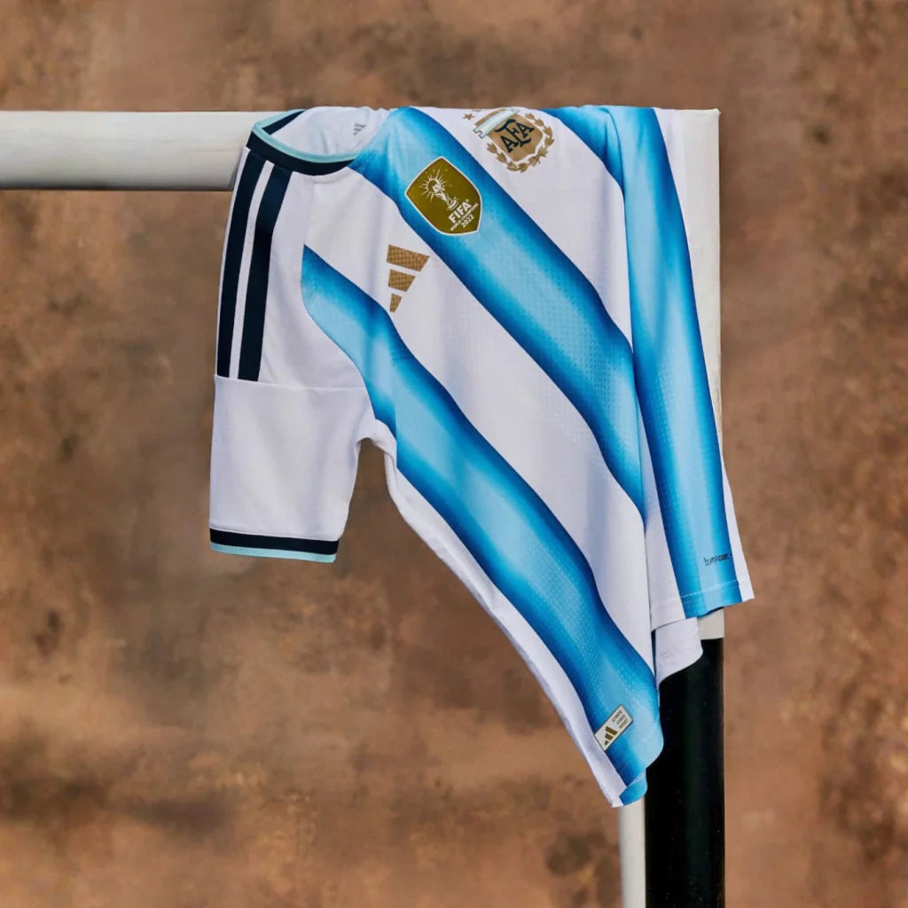 2x1 - CAMISETA ARGENTINA FIFA 2025/2026
